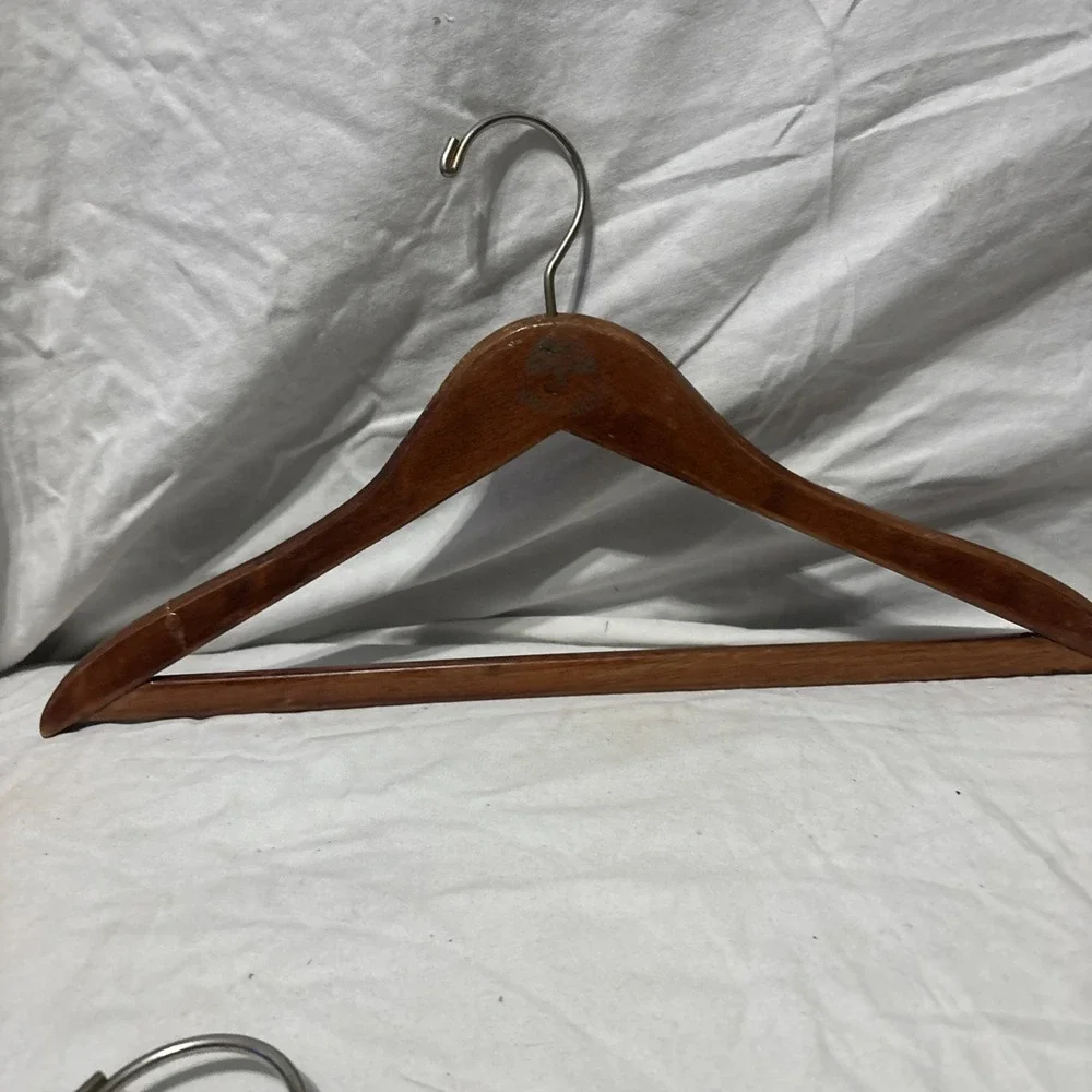 Johns Island Wood‎ Coat Suit Wooden Hangers Lot Of 4